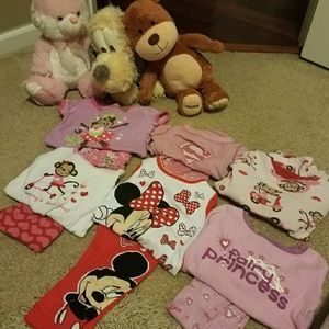 6 Matching set Pajamas 12-18 month